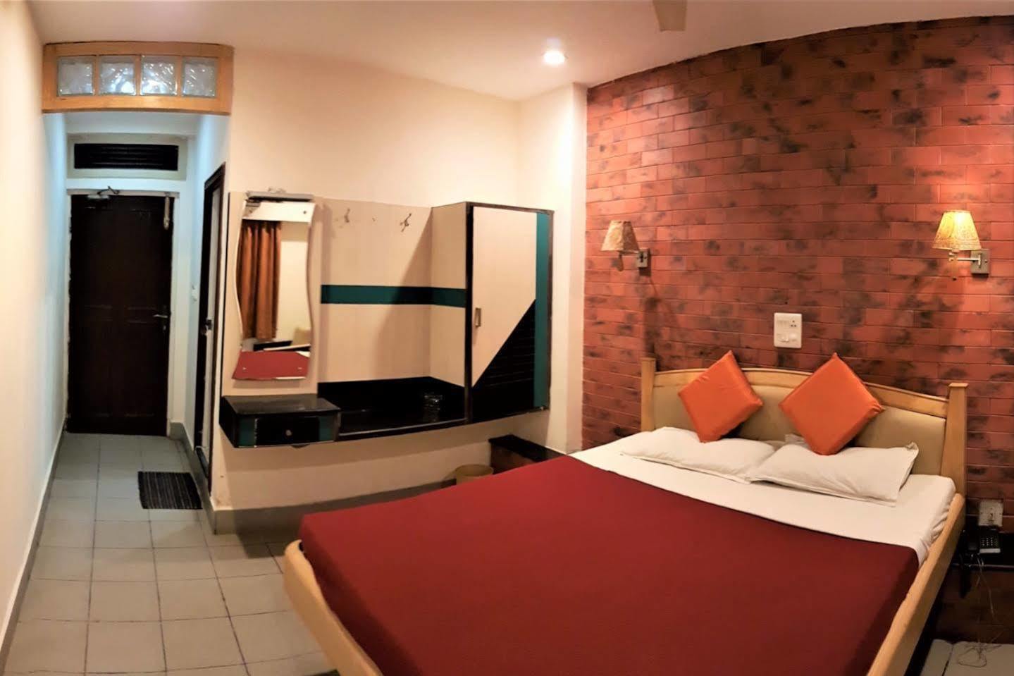 Fabhotel Kinnera Comforts Railway Station Visakhapatnam Zewnętrze zdjęcie