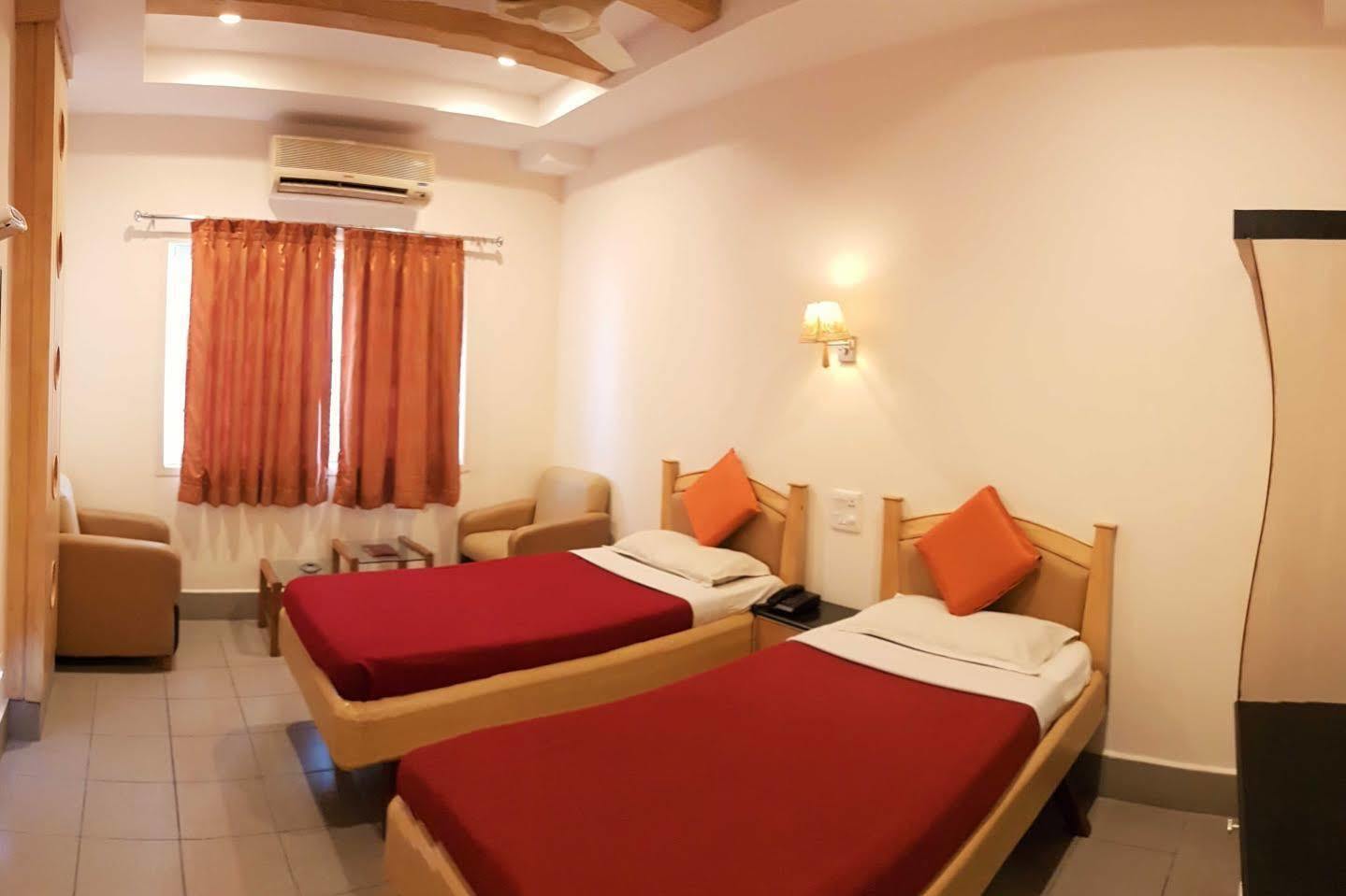 Fabhotel Kinnera Comforts Railway Station Visakhapatnam Zewnętrze zdjęcie
