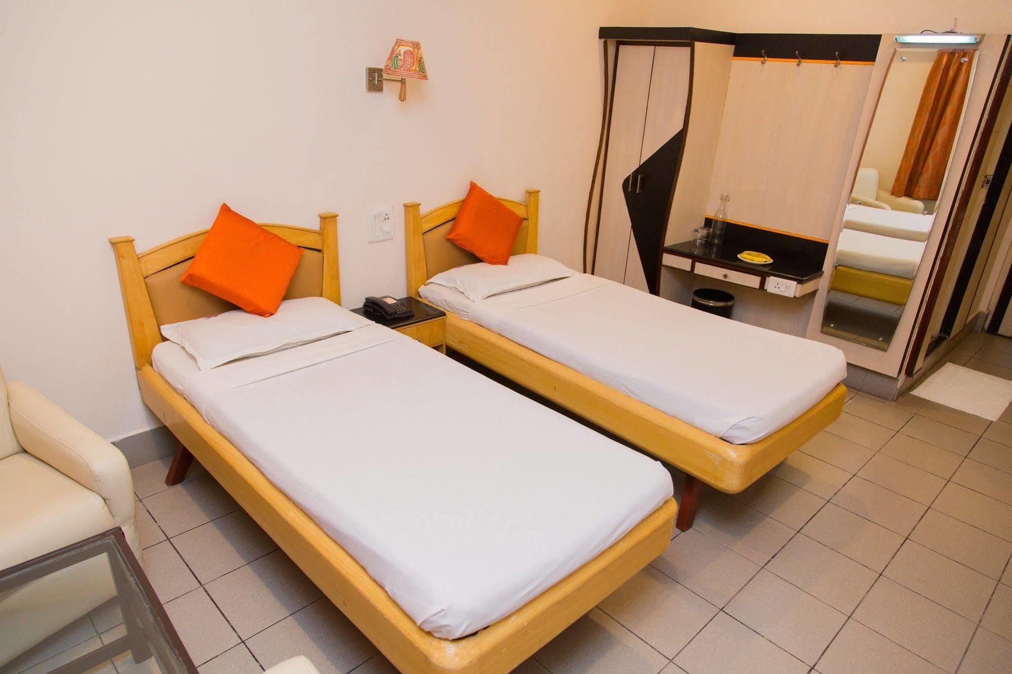 Fabhotel Kinnera Comforts Railway Station Visakhapatnam Zewnętrze zdjęcie